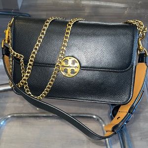 🌹Authentic Tory Burch Chelsea Shoulder Bag!🌹